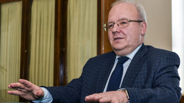Вице-президент РАН не считает контроль за наукой в России недостаточным Вице-президент РАН Алексей Хохлов